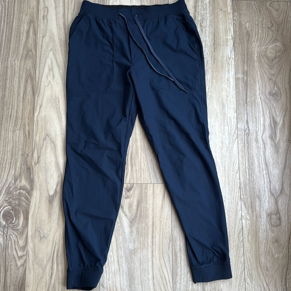Lululemon ABC Jogger, Tall, Size Large Navy